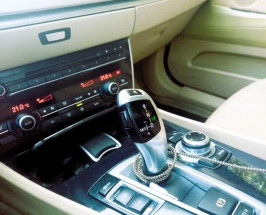 BMW 5 Series 2010 — imagine 3