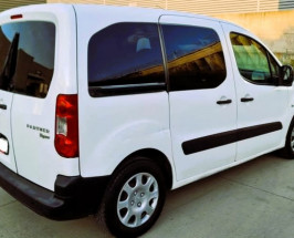 PEUGEOT Unknown Model 2012 — imagine 8
